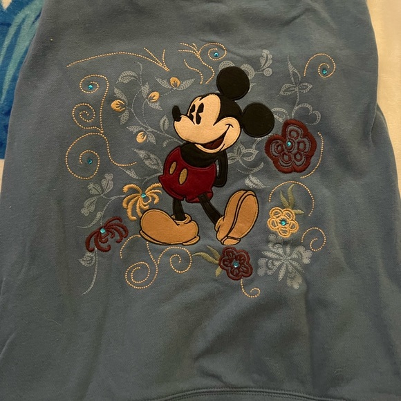 Disney fun!! A blue Mickey hooded sweatshirt. - Picture 2 of 3